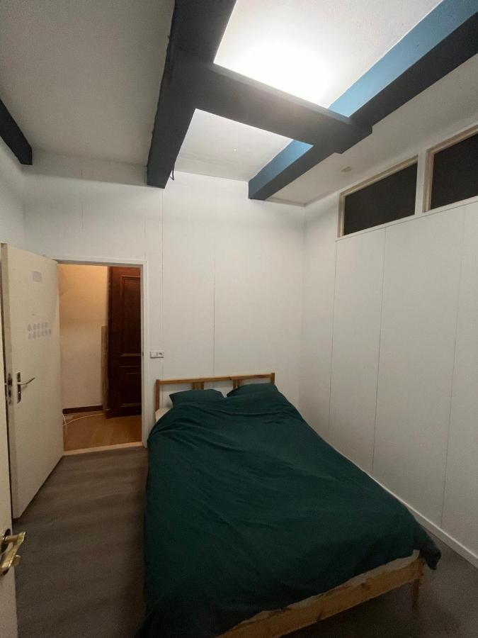 Iru, Not For Parties, Not A Hotel, Room With No Kitchen Amsterdam Exterior photo